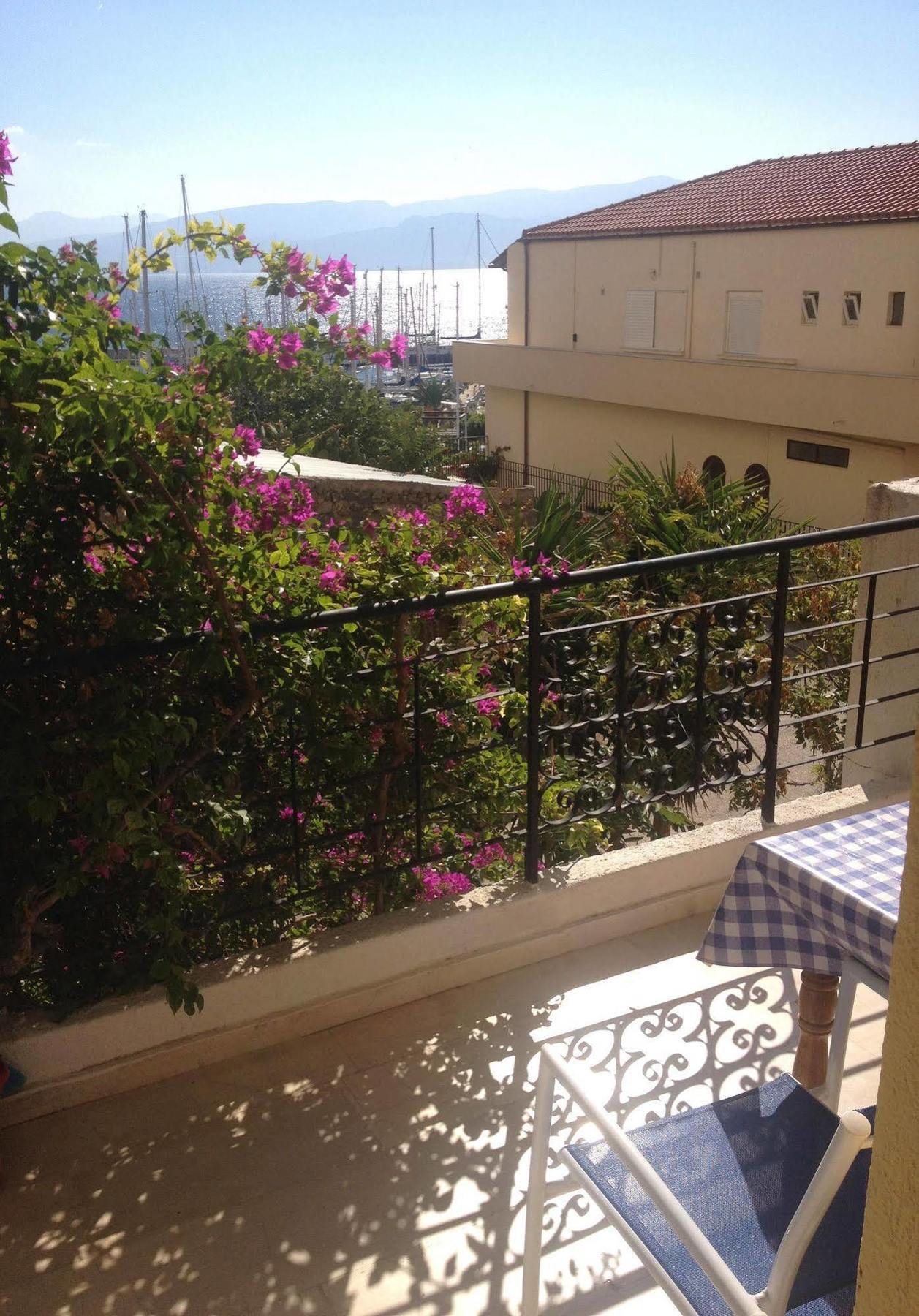 Mantraki Hotel Apartments Agios Nikolaos Esterno foto